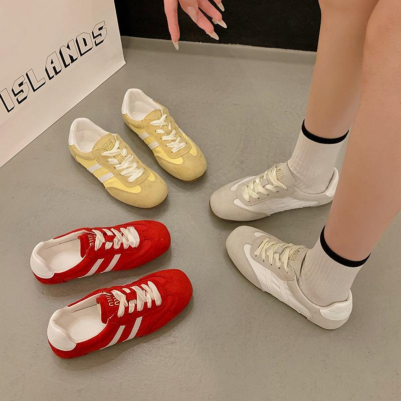 Женские немецкие тренировочные туфли на тонкой подошве, кожаные, с внутренней танкеткой, новая расцветка 2025, на шнуровке, туфли Forrest Gump, универсальные спортивные и для отдыха, с застежкой boa