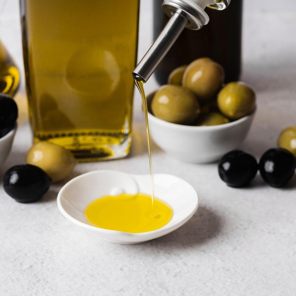 Olive Oil Vinegar Dispenser Bottle with Glass Dispenser for Olive Oil and Vinegar 250 ml
