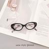Cat Eye Shape Women'S Sunglasses Vintage Style Anti-Reflective Sun Glasses Women Holiday Travelling Man Sunglass