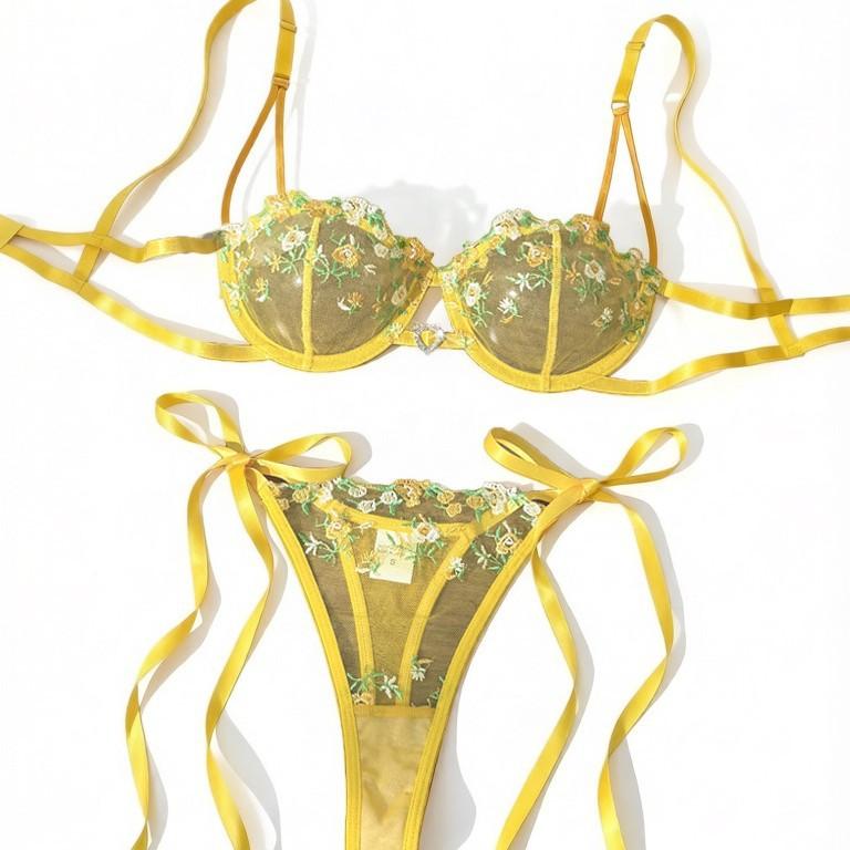 Half Cup Gather Sex Bra with Rim Bra Set Lace Up Bow Thong Sexy Underwear