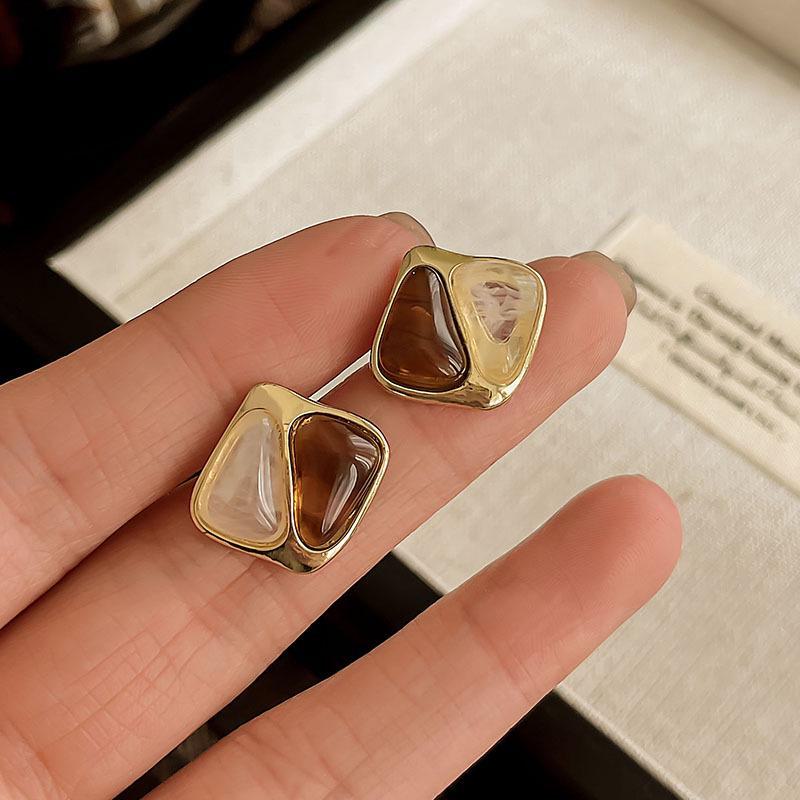 Серьги с камнем тигровый глаз в стиле ретро 2024 года: Элитный осенне-зимний стиль для женщин