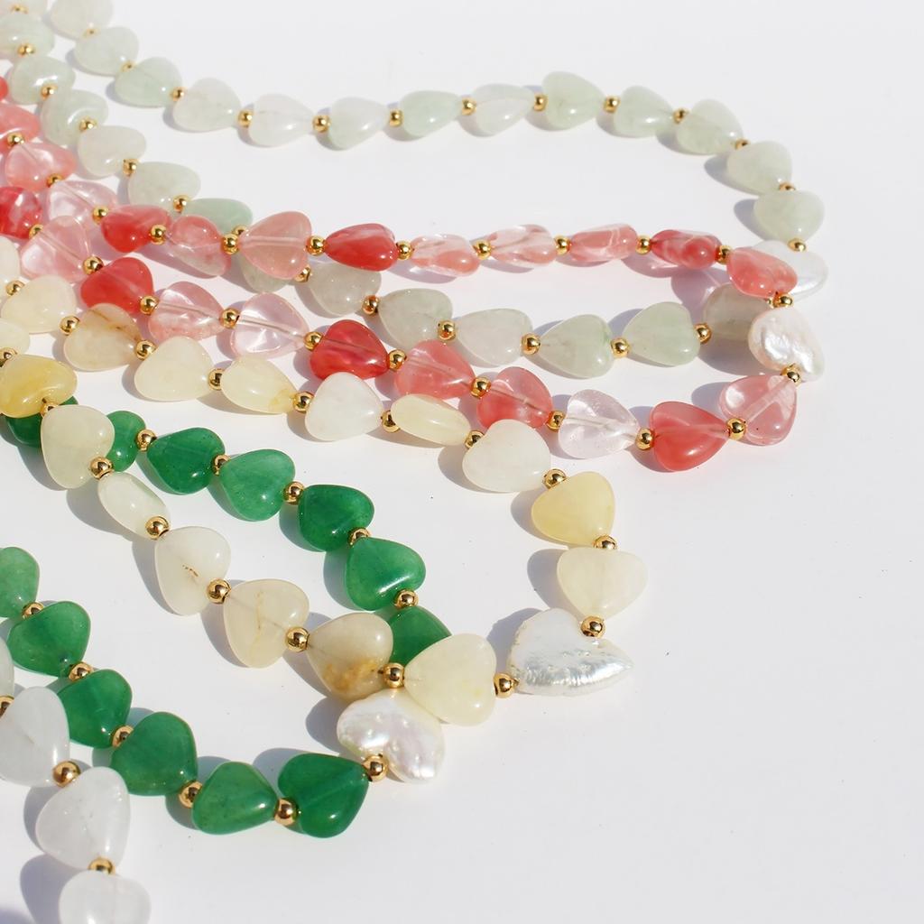 Light Luxury Niche Design Colored Natural Stone Love Beaded Necklace Women'S Peach Heart Baroque Pearl Collarbone Chain 674