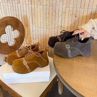 Японские ретро туфли-лоферы на платформе со шнуровкой женские 2025 новые в студенческом стиле удобные увеличивающие рост маленькие кожаные туфли маффины одинарные туфли