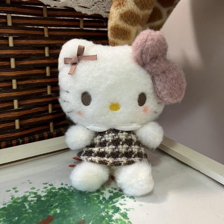Sanrio Melody Cinnamoroll Soft Plush Keyring With Short Pile Fabric For Travel And Home Decor