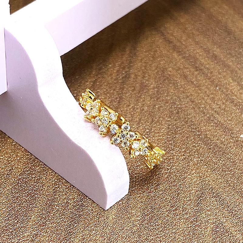 Medieval Light Luxury High-End Geometric Butterfly Full Of Diamonds Zir*****Pen Ring Niche Design Fashion Ring