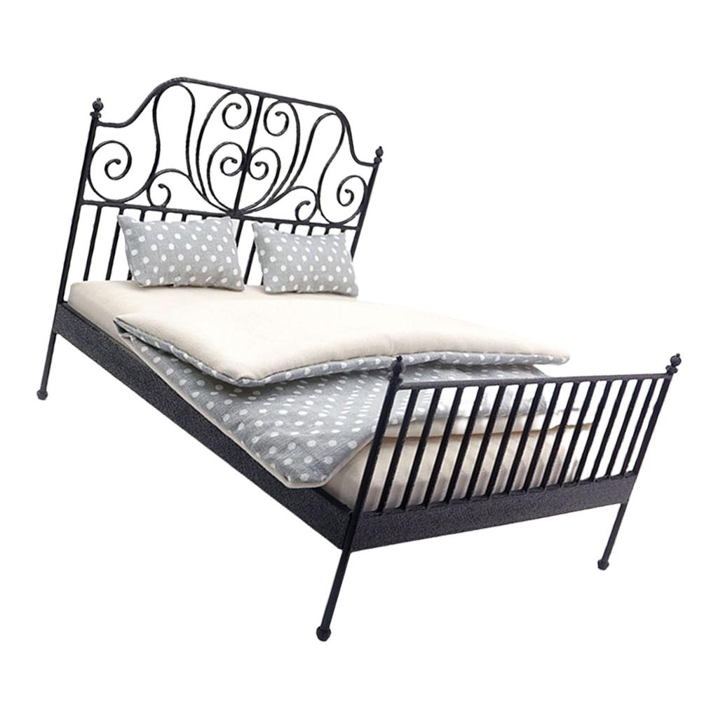 Миниатюрная двуспальная железная кровать в масштабе 1/12 со съемным постельным бельем, модель кукольного домика, реквизит для сцены, украшение для крафт-проекта