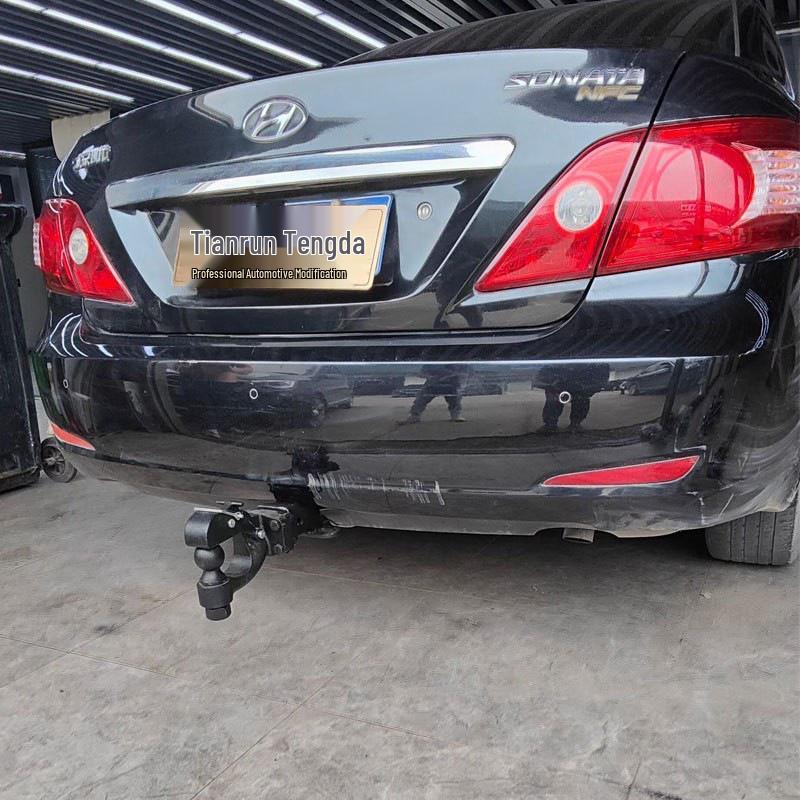 "Modern Trailer Hitch for Off-road Modification: Tow Bar, Rear Bumper, Rogue Hook for RV & Yacht".