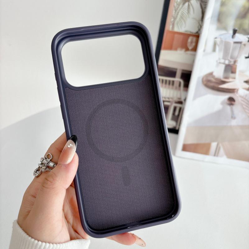 Магнитный чехол из технологичной ткани для iPhone 17 Pro Max: Усовершенствованный чехол с защитой от падений