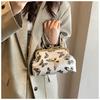 New Chinese Style Embroidered Butterfly Chain Shoulder Bag For Daily Use