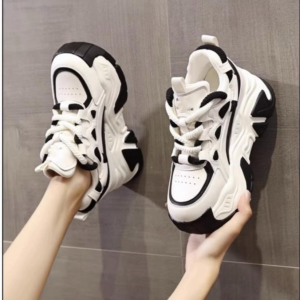 New inner height-increasing dad shoes women's autumn and winter velvet lightweight soft-soled platform sports shoes are fashionable and durable