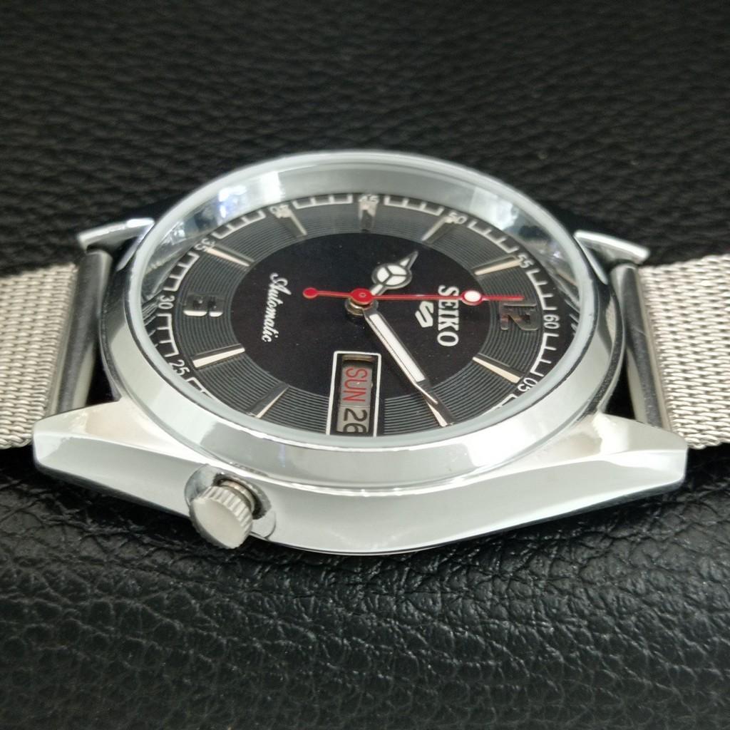 ВИНТАЖНЫЕ АВТОМАТИЧЕСКИЕ SEIKO 5 ВОССТАНОВЛЕННЫЕ ЯПОНСКИЕ МУЖСКИЕ ЧАСЫ С ЧЕРНЫМ ЦИФЕРБЛАТОМ a446352-1