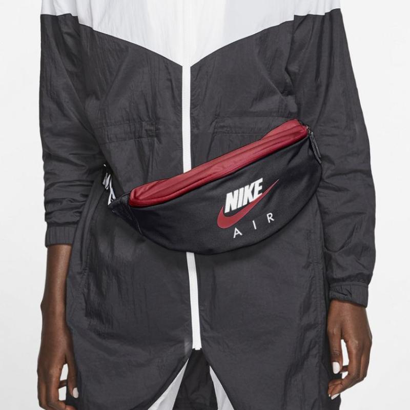 Nike Полиэстеровая поясная сумка Обычная Унисекс Черная Повседневная CW9263-011