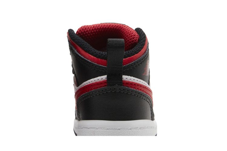 Детские кроссовки Jordan 1 Mid Черно-огненно-красные (ТД) Черный/Огненно-красный-Белый