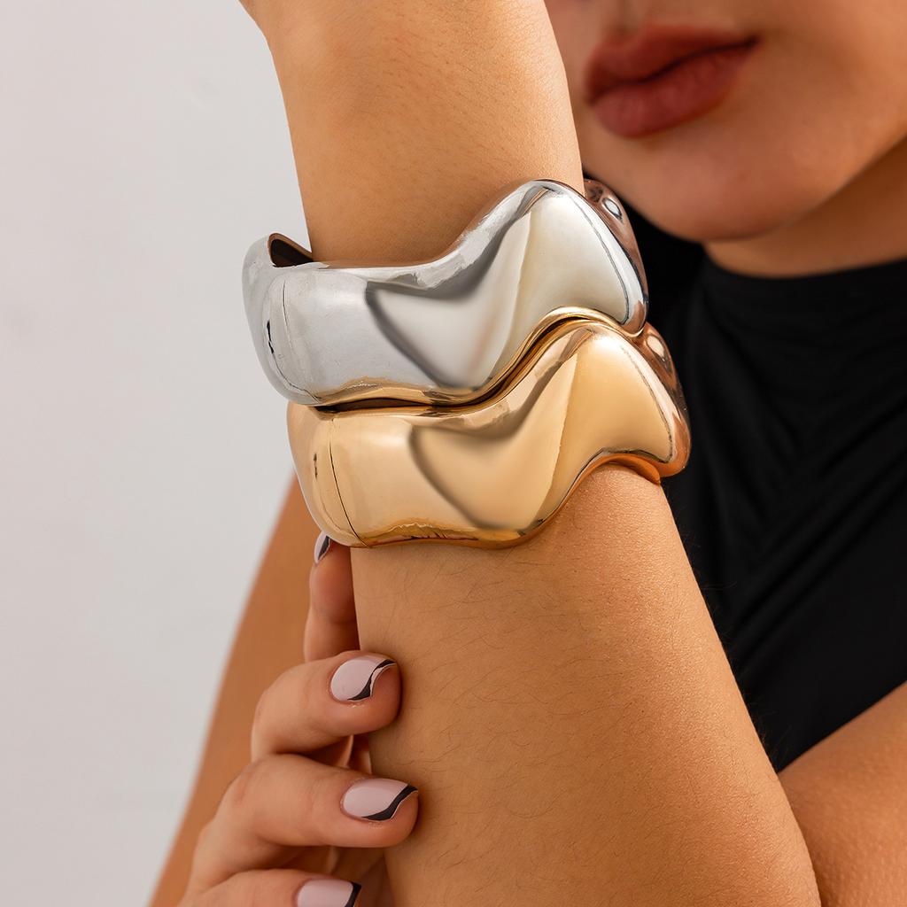 Модные металлические весенние браслеты золотого и серебряного цвета, винтажный геометрический повседневный стиль, нестандартный браслет для женщин, ювелирные изделия