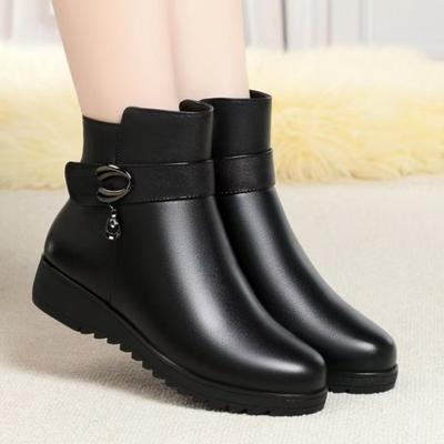 Осенне-зимние теплые хлопковые мягкие туфли для мам, женские флисовые короткие ботинки с молнией сбоку и толстой подошвой, ботинки для отдыха на плоской подошве с круглым носком
