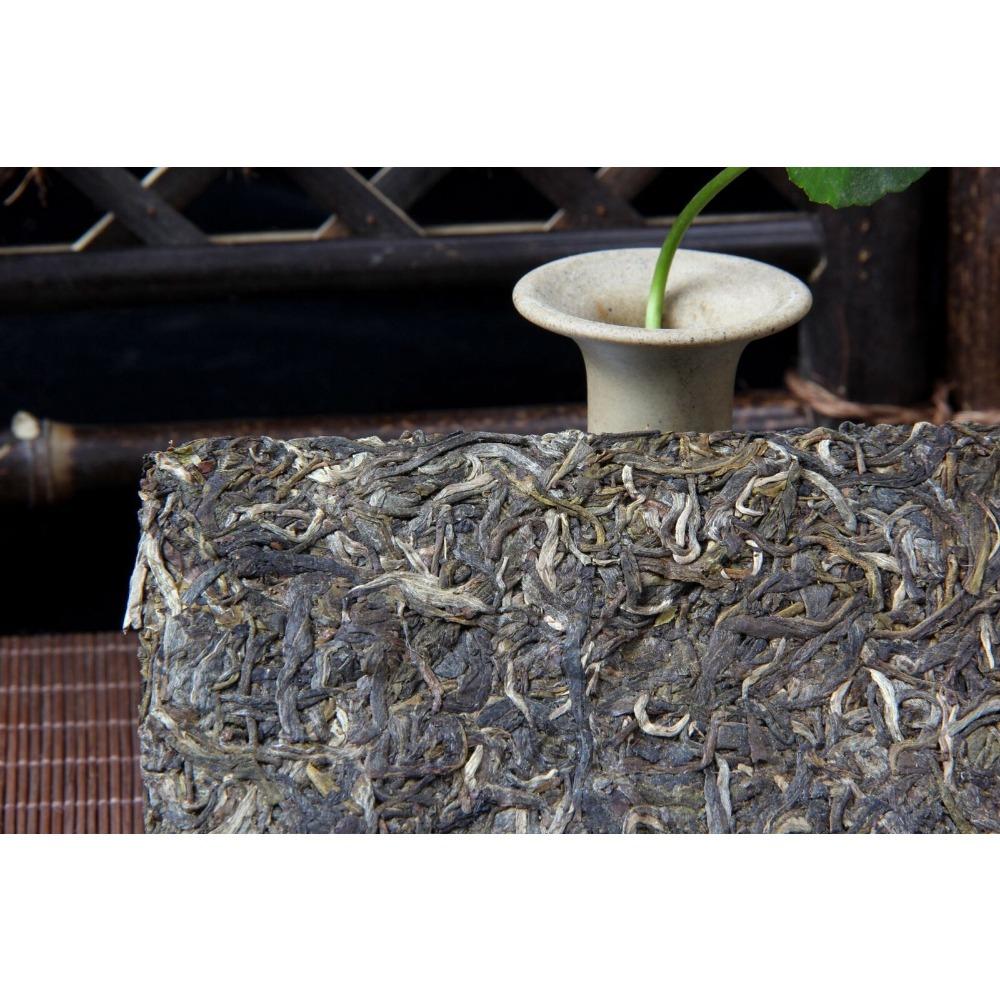 Премиальный сырой пуэр из Юньнани, брикет 250 г, для любителей чая