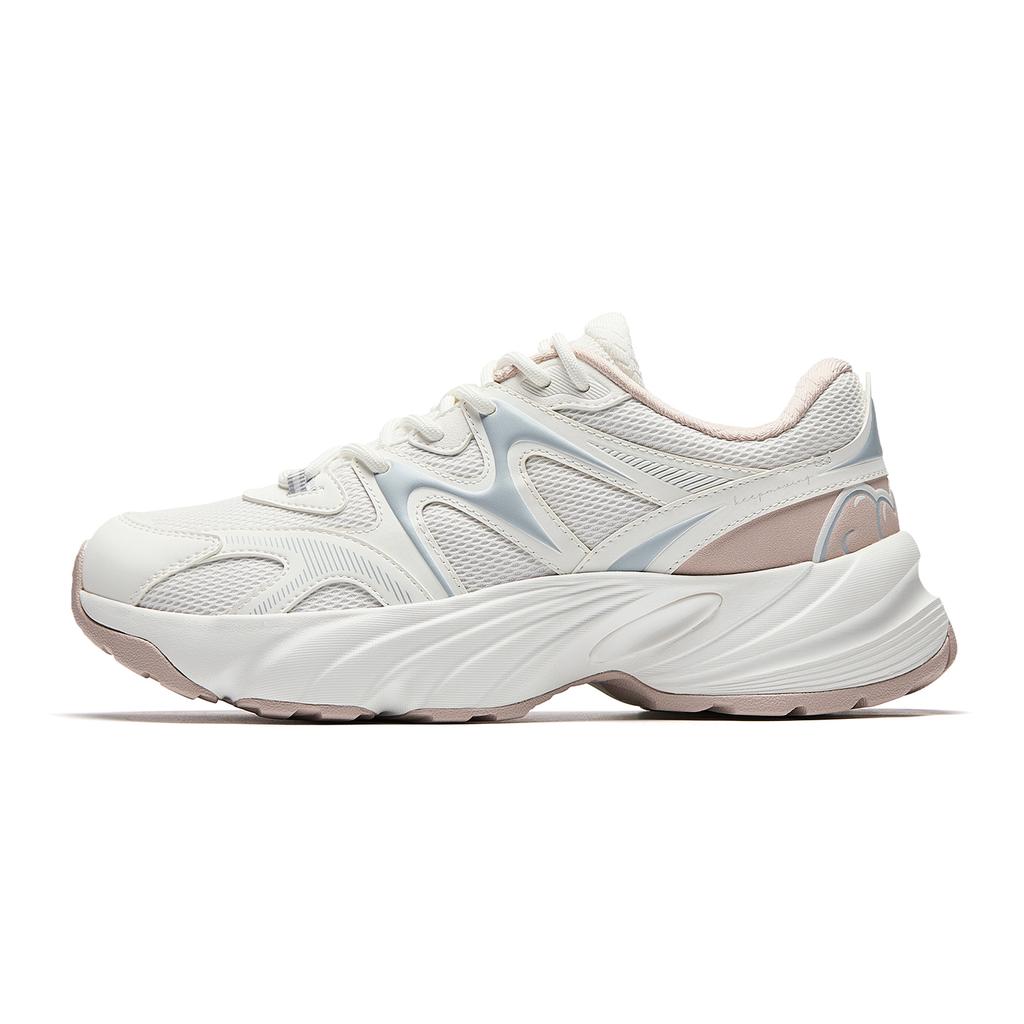 Anta Обувь Bear Сетчатая Дышащая Ретро Повседневная Обувь Женские кроссовки Кипенно-белый Лотосово-серый 922548809-4