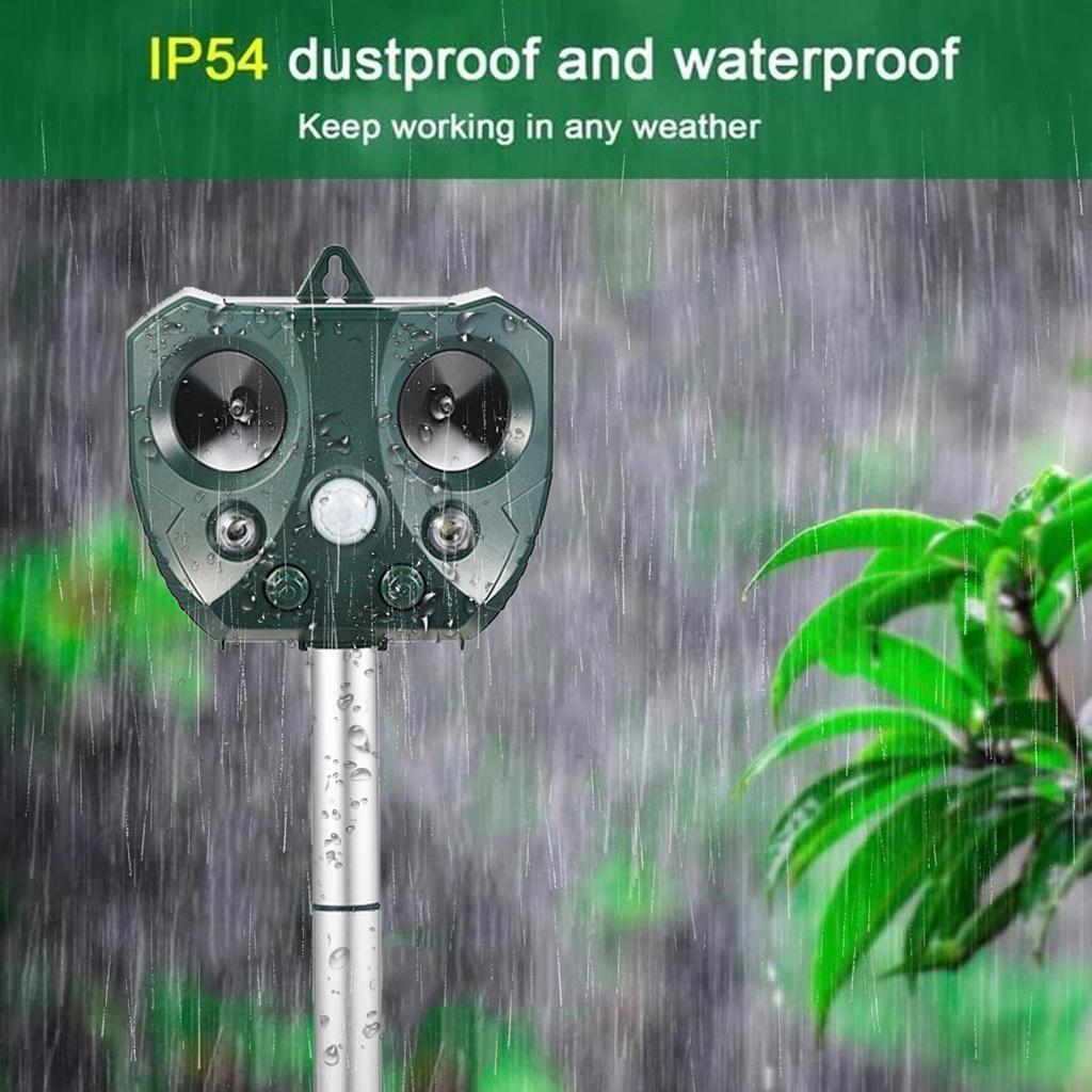 Animal Repeller with LED Light Cat Dog Deterrent Outdoor Motion Sensor Solarpowered Waterproof for