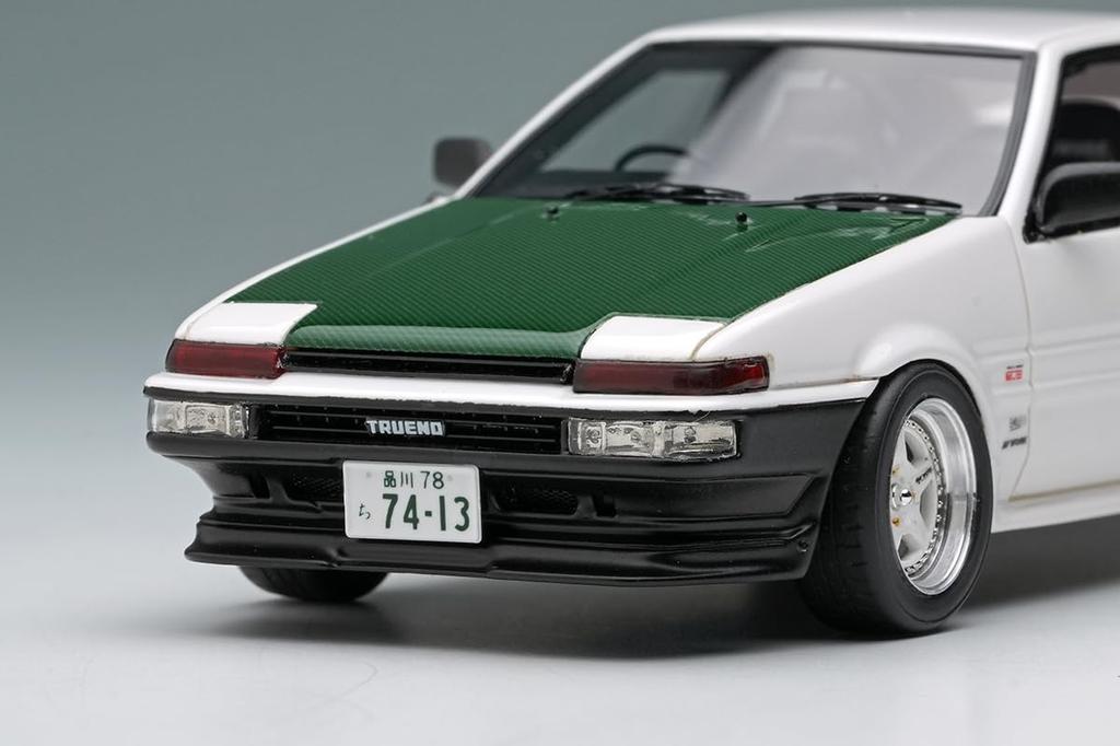 Сборная модель EIDOLON 143 Toyota Sprinter Trueno (АЕ86) (3 двери) Tk-Street Вер. белый (Зеленый карбоновый капот) Готовая модель EM718