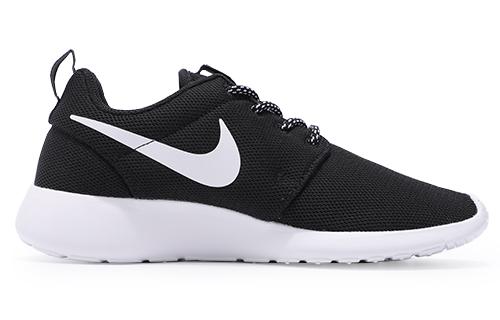 Nike Roshe One Черно-белый Женские 844994-002