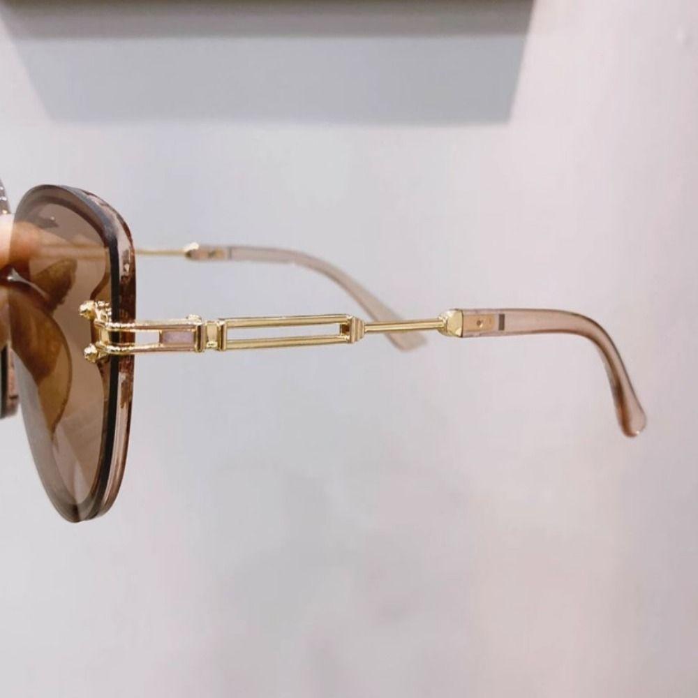 Dark Brown Sunglasses for Women Ultraviolet-proof Eyewear UV400 Protection Round Sun Glasses Beach