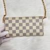 [Б/У] Кошелек Louis Vuitton Emilie 'Белый холст Damier Azur/Розовый Rose Ballerine' - Очень хорошее состояние #HU0JZP