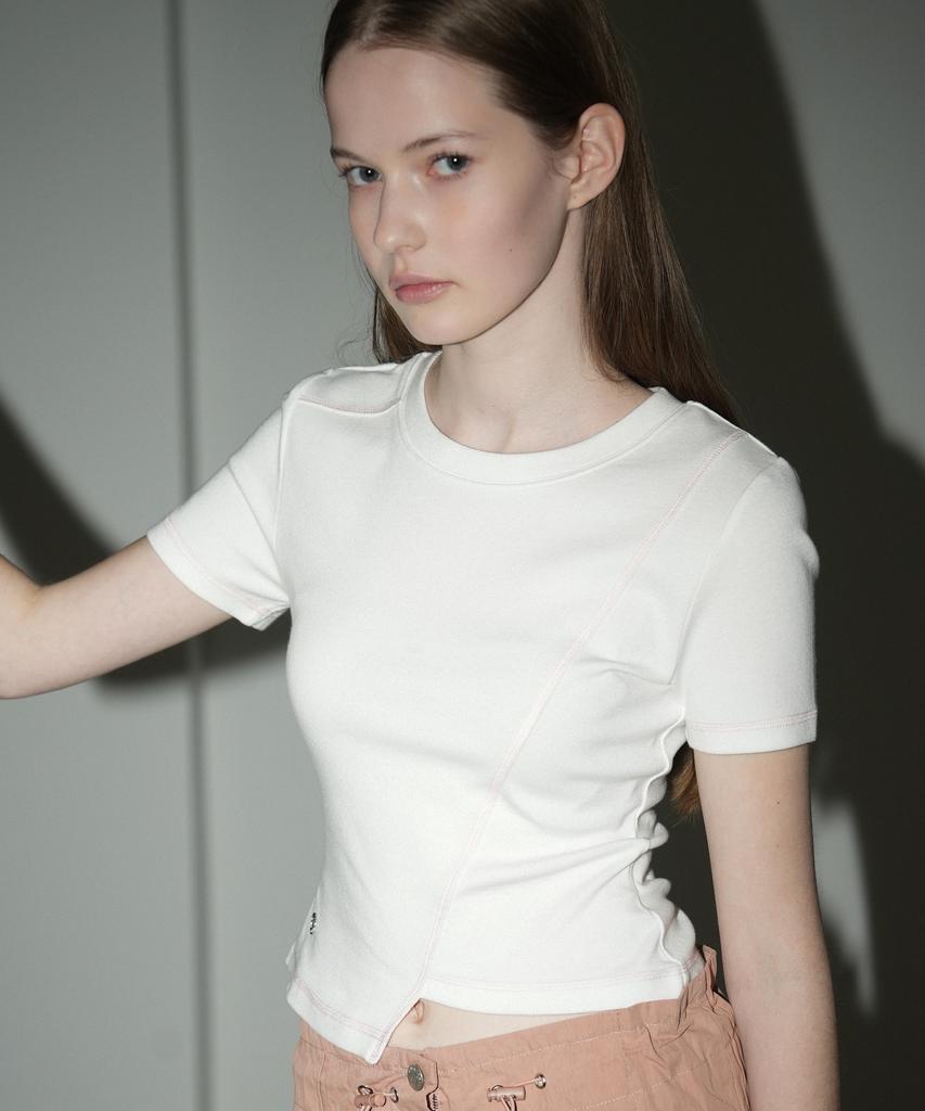 AVANDRESS Ssance Футболка с асимметричной строчкой - 5Цв
