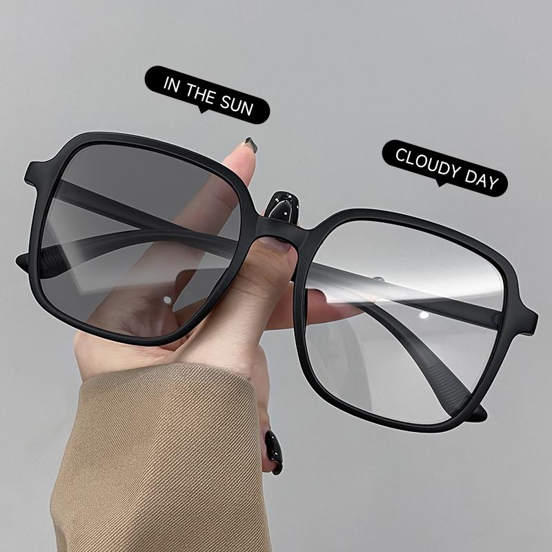 High Quality Fashion Sunglasses For Women Statement Making Big Square Photochromic UV400 Sunglasses Bold Look Transition Lenses Unisex