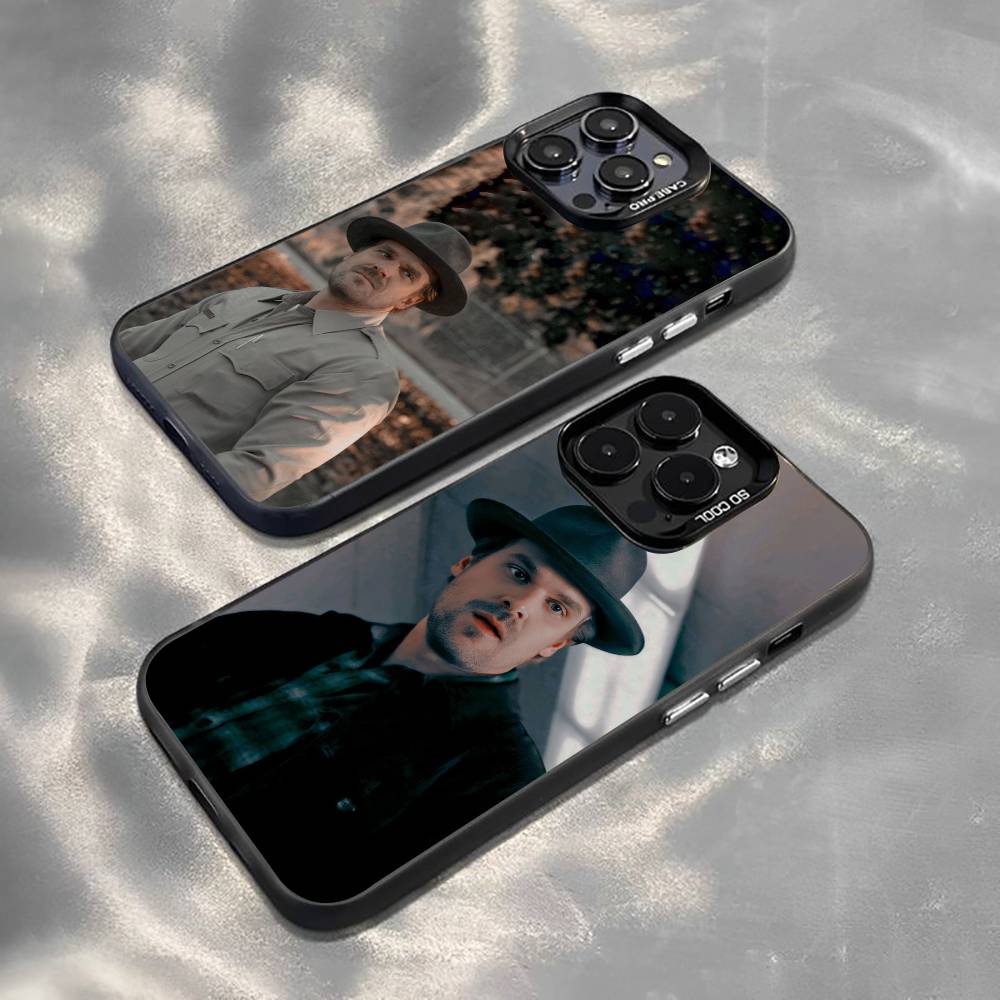 D-Harbour Actor Phone Case For iPhone 17,16,15,14,13,12,11 Plus,Pro Max,XS,Colored Silver Plated Inside Cover