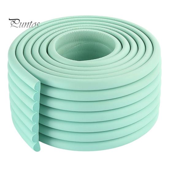 1 рулон изоляционной ленты для наружных труб. Устойчивая к атмосферным воздействиям изоляционная лента из пеноматериала для водопроводных труб. Холодостойкая защитная лента для труб.