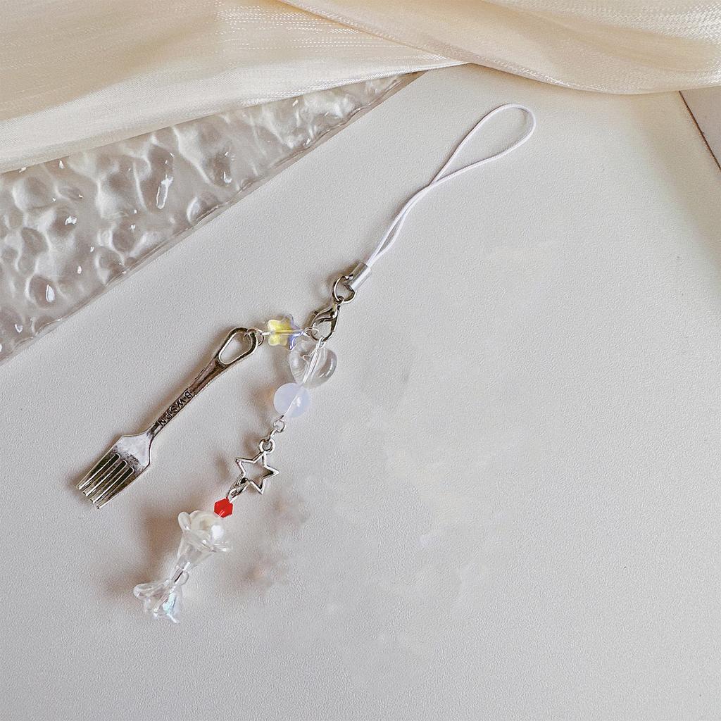 Fashionable Beaded Fork Pendant Phone Charm Unique Heart Flower Keychain Vibrant Beaded Pendant for Cellphone Camera