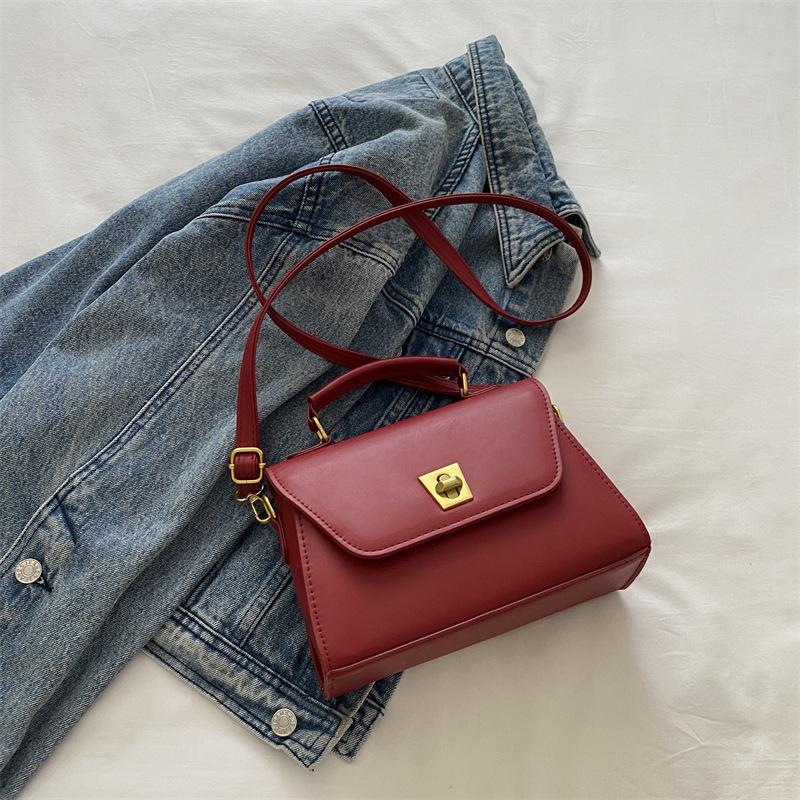 Модная и универсальная повседневная сумка высокого качества, женская осенняя мягкая простая маленькая квадратная сумка