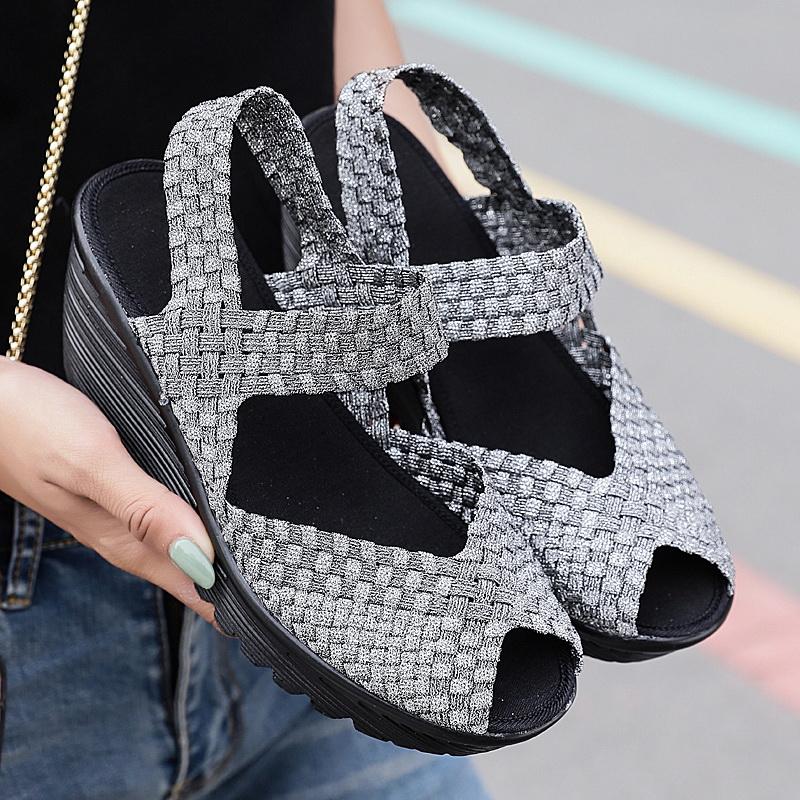 Женские летние сандалии на танкетке, увеличивающие рост, плетеные, пляжные, женские сандалии на танкетке, серые, на платформе, с открытым носком