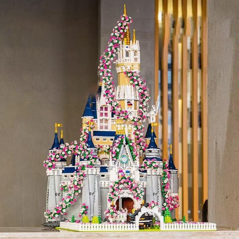 Sakura Manor 4750-Piece Building Block Set - Ideal Gift For Christmas, Valentine'S Day, New Year'S And Halloween | Durable Abs Material