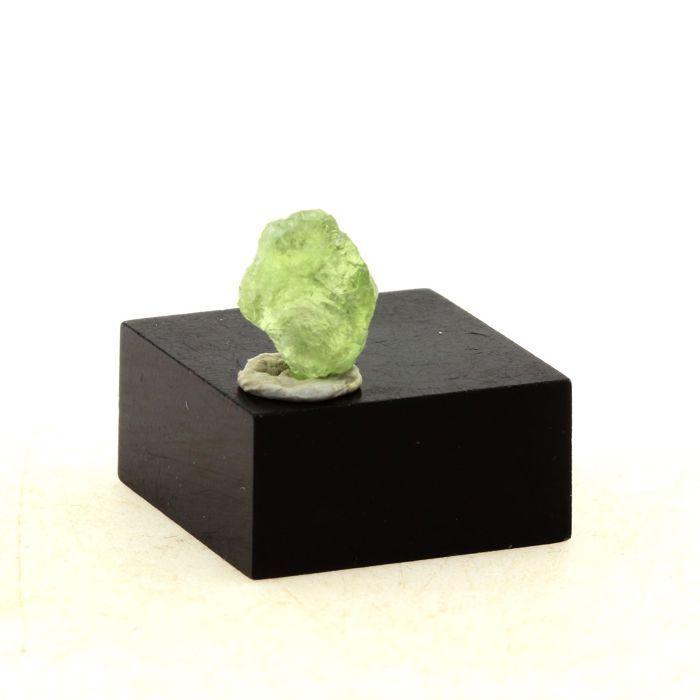 Pierres et Minéraux. Peridot. 2.63 ct. Almklovdalen, Vanylven, Norvège.