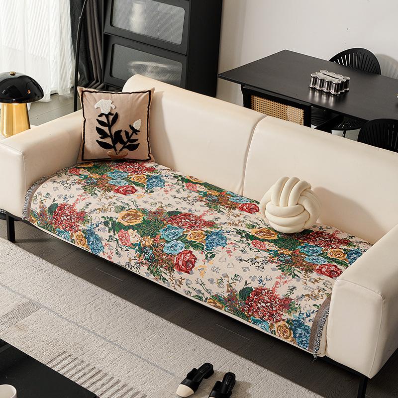 Cute Tiger Sofa Cover, Cartoon Sofa Cover, Autumn And Winter Sofa Towel, Universal In All Seasons, Anti-Cat Scratch And Dirt-Resistant Sofa Cushion