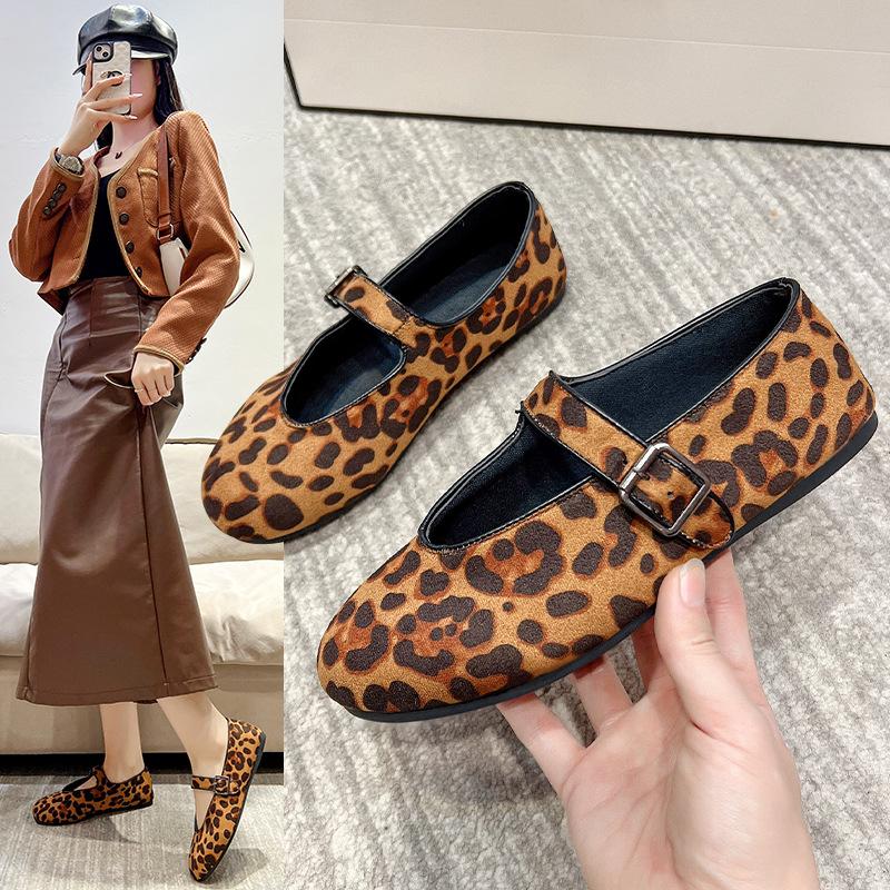 Niche Retro Round Head Light Mouth Suede Leopard Print Mary Jane Women's Shoes 2025 Early Autumn New Versatile Flat-soled Single Shoes Women