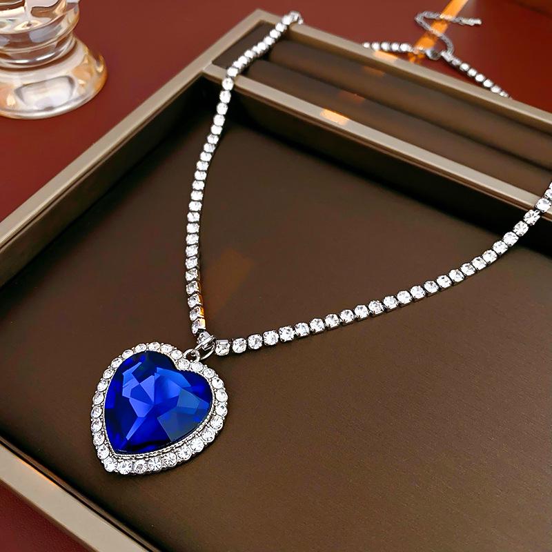 Подвеска-капля в форме сердца, чокер со стразами - Элегантное женское ожерелье