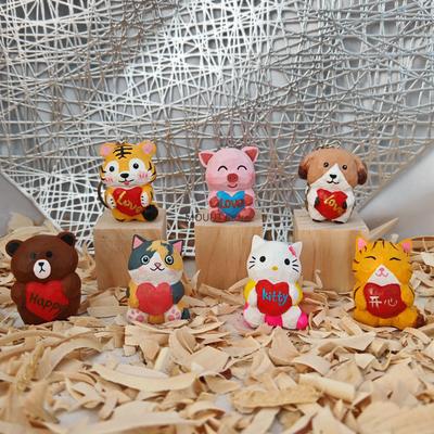Деревянные фигурки ручной работы Милые мультяшные DIY резьба по дереву Персонализированные аксессуары для украшения рабочего стола и комнаты Подарок на день рождения