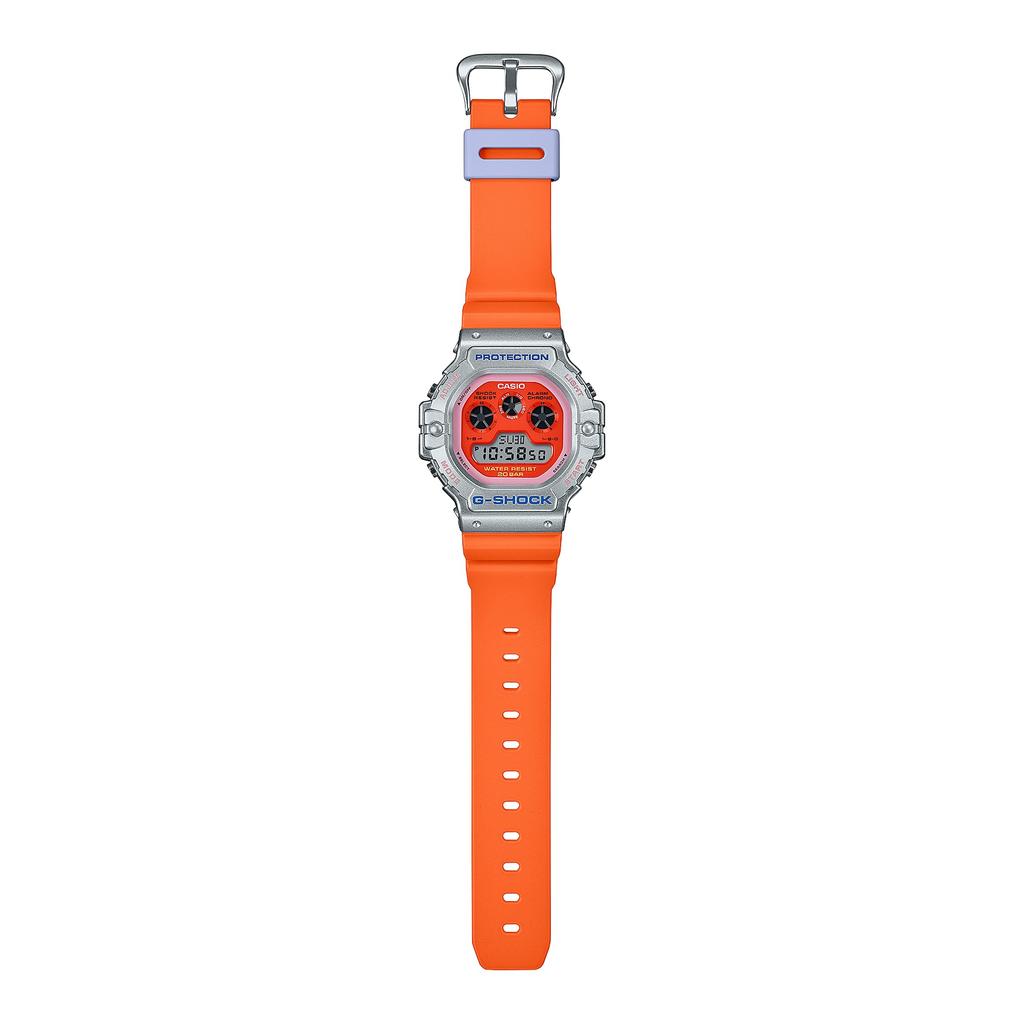 Часы CASIO Overseas Модель G-SHOCK DW-5900EU-8A4 Мужские [Товар]