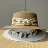 New French-style fashion straw hat with flat brim for women, summer seaside flat-top straw hat, beach vacation sunshade and sun protection hat