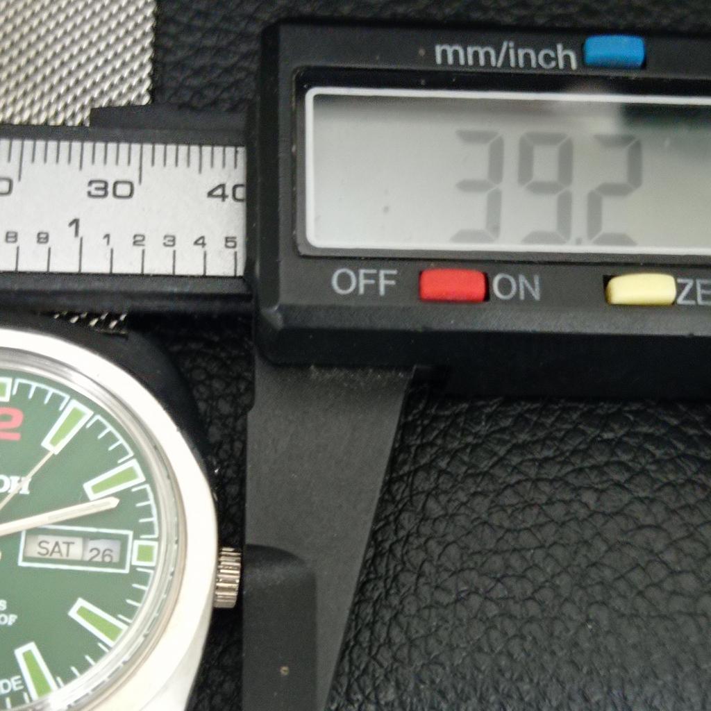 ЯПОНСКИЕ ВИНТАЖНЫЕ АВТОМАТИЧЕСКИЕ МУЖСКИЕ ЧАСЫ RICOH R31 ЗЕЛЕНОГО ЦВЕТА a707742-1
