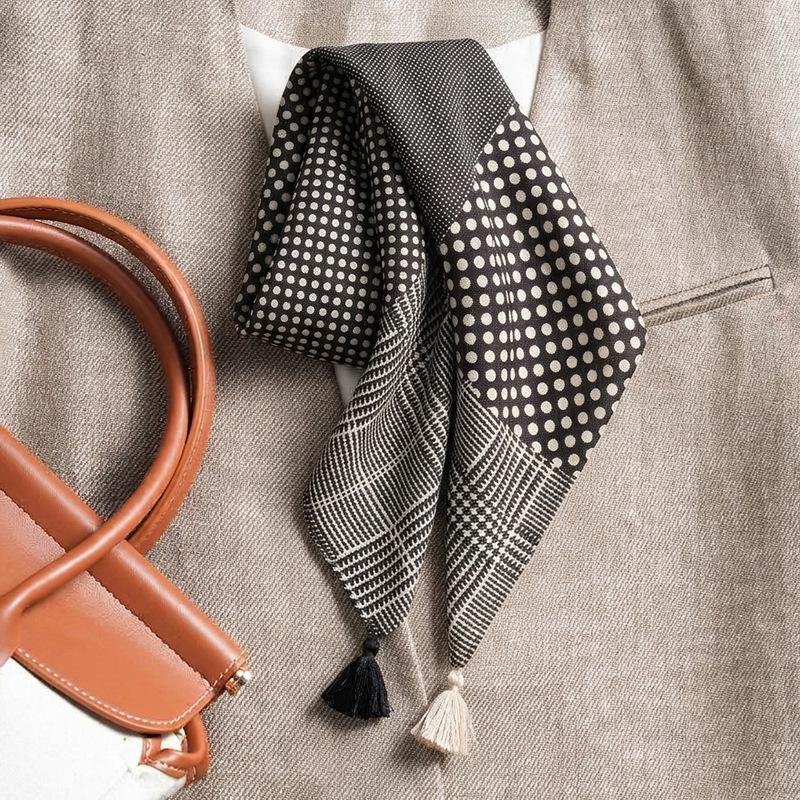 Silk Wool Double-Sided Heterochrome Ethnic Style Retro 70 Velvet Small Square Scarf Silk Scarf Women'S Warm Shawl Light Luxury Scarf Scarf