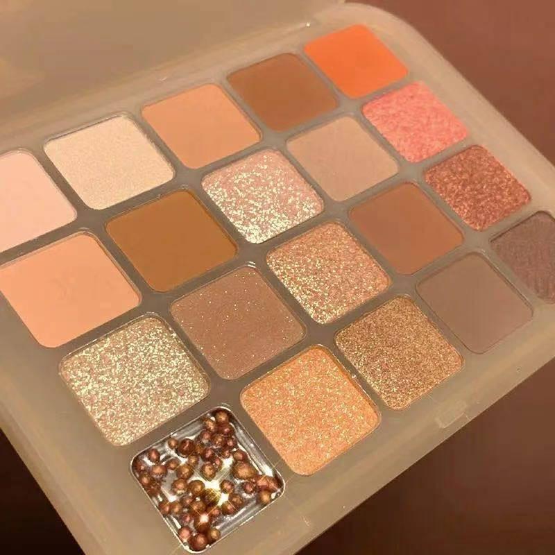 Twenty Color Eyeshadow Tray Natural Highlight Brightening Pearlescent Earth Color Sleeper Silkworm Contouring Eyeshadow Palette Lasting Setting