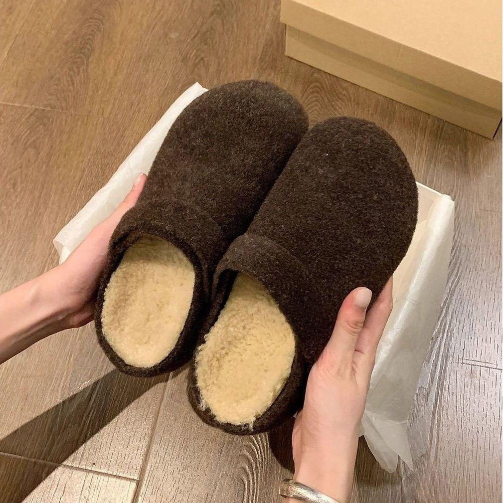 Fleece comfortable two wear lazy bag head drag retro felt boken half slippers women's winter new thick bottom increase
