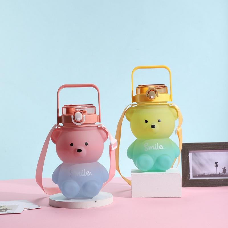 800 мл пластиковая бутылка для воды Kawaii Bear с соломенным портативным ремешком, милые детские бутылки, чашка для чая с пузырьками молока