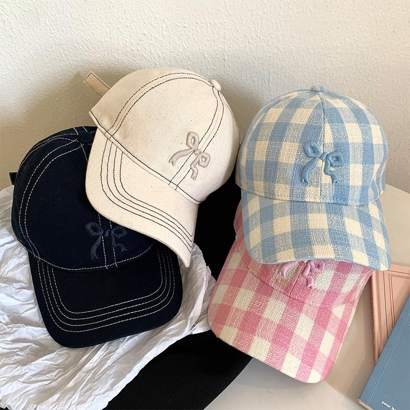 Women's original versatile sweet bow embroidered baseball cap, spring and summer Korean style plaid duckbill cap that makes the face look smaller
