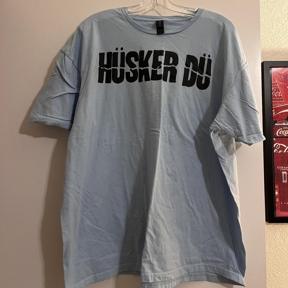 Логотип группы Husker Du 90-х Светло-голубая футболка с коротким рукавом Унисекс Футболка унисекс 90-х