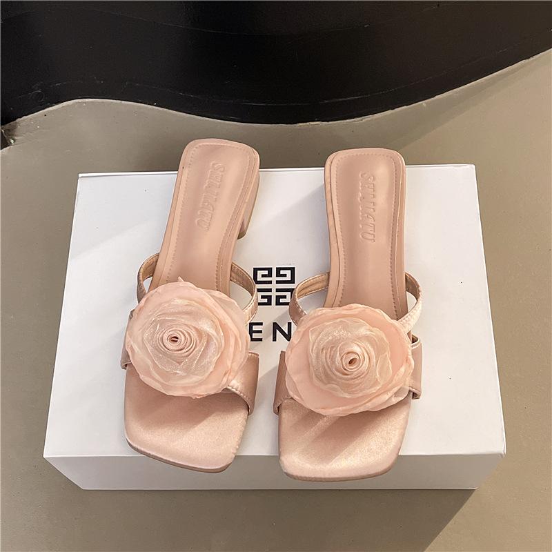 Модные женские тапочки 2025 Новые летние с цветочным принтом Модные платья Вечеринка Свадьба Квадратный носок Женские сандалии Элегантные тапочки Sandalias De Mujer