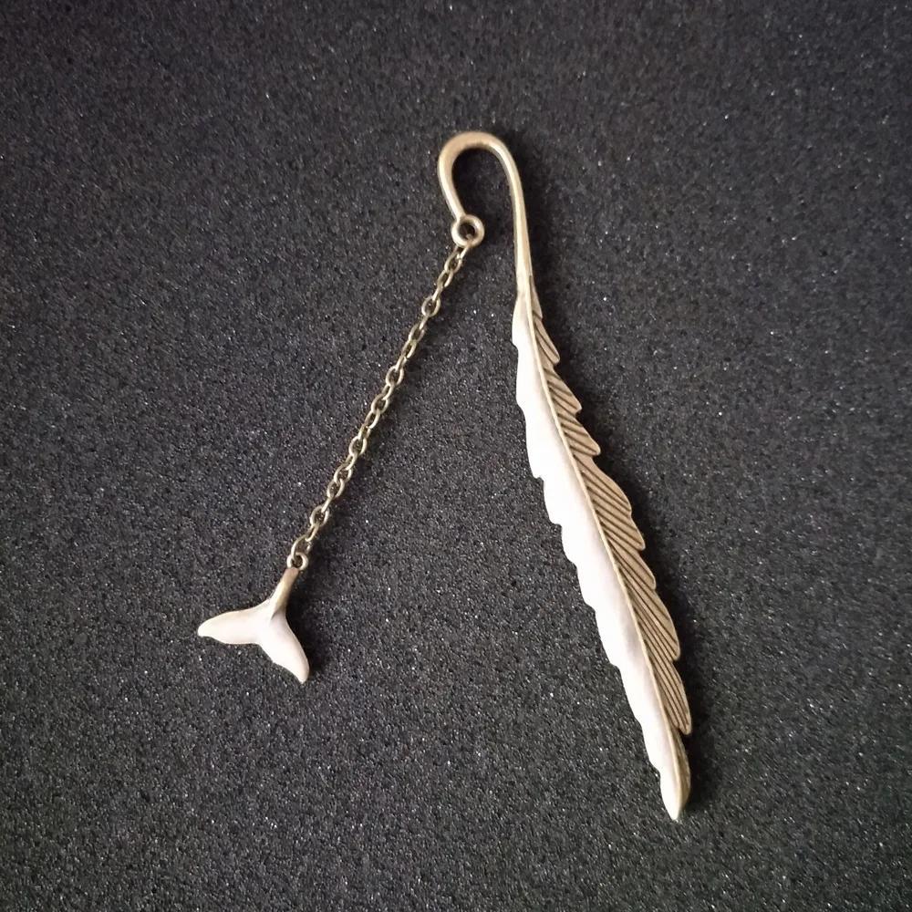 1 шт. светящаяся закладка в виде пера, ретро светящаяся креативная металлическая закладка в виде хвоста кита, флуоресцентная закладка в виде совы/бабочки